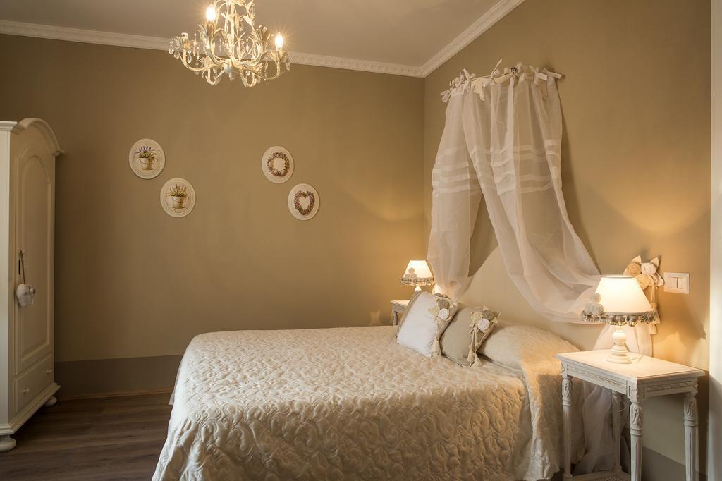 B&B Il Biancospino Abbadia San Salvator Buitenkant foto