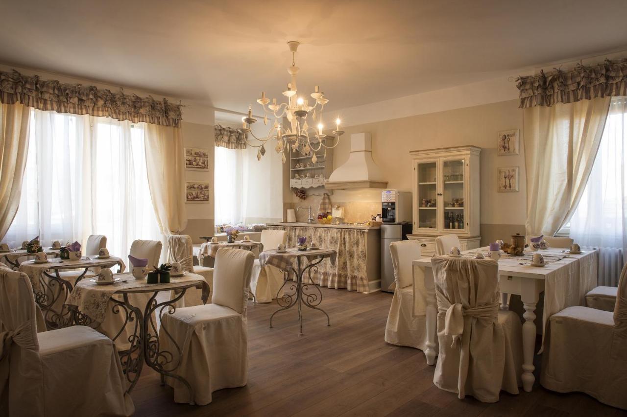 B&B Il Biancospino Abbadia San Salvator Buitenkant foto
