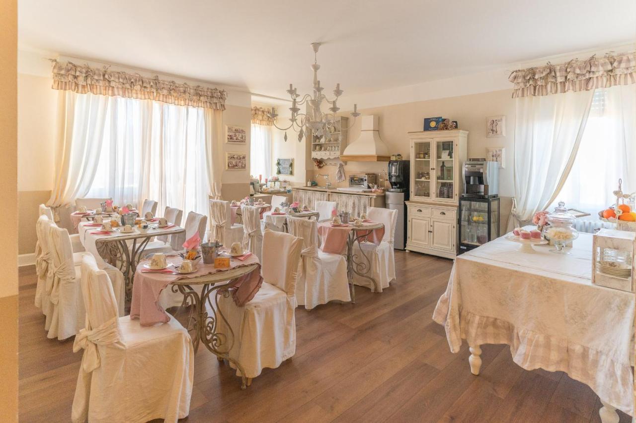 B&B Il Biancospino Abbadia San Salvator Buitenkant foto