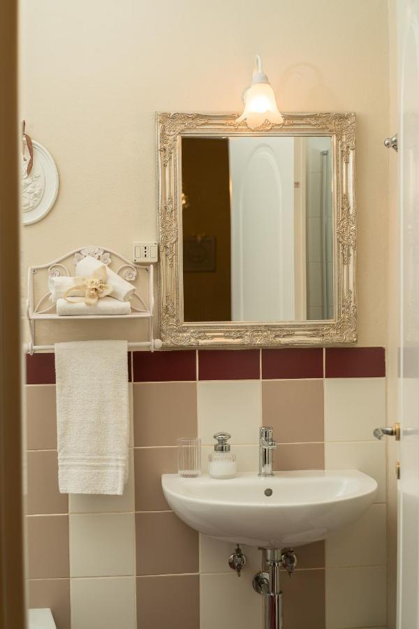 B&B Il Biancospino Abbadia San Salvator Buitenkant foto